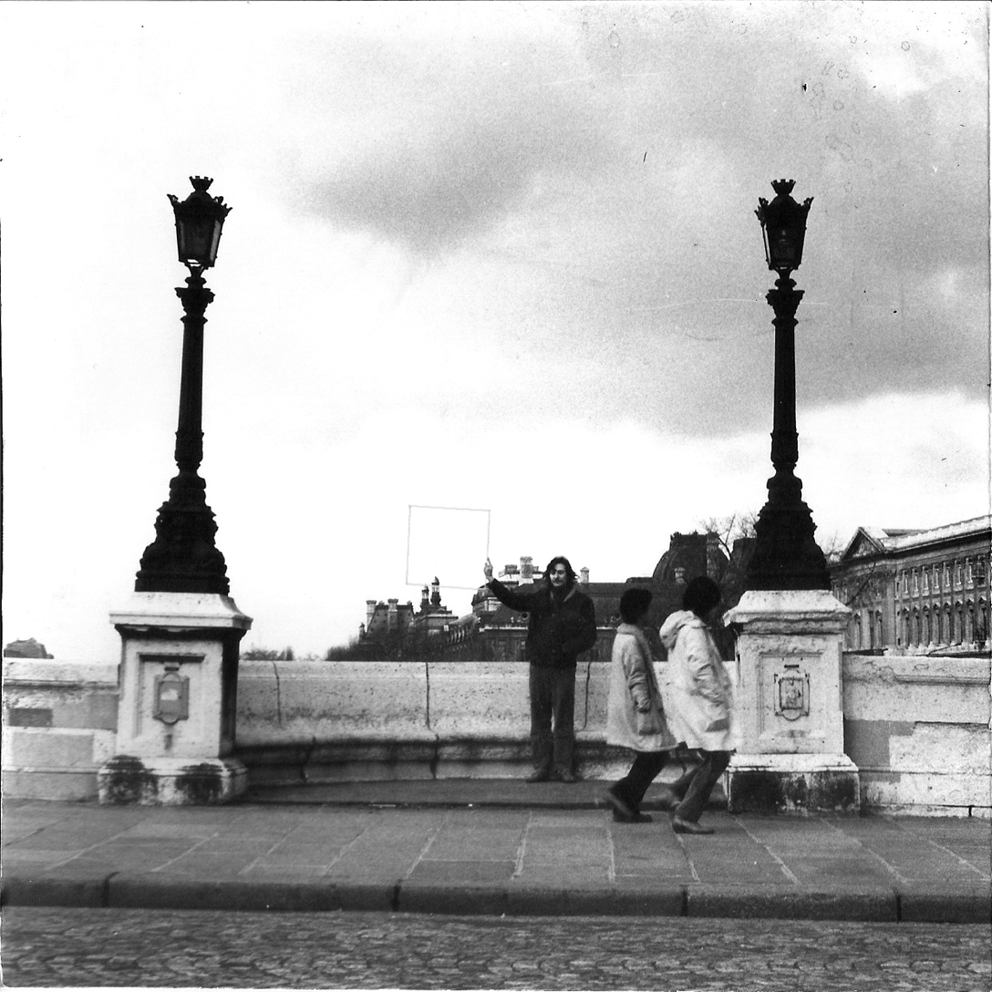 Jacek Tylicki Street performance, Pont Neuf, Paris 1975 - 2